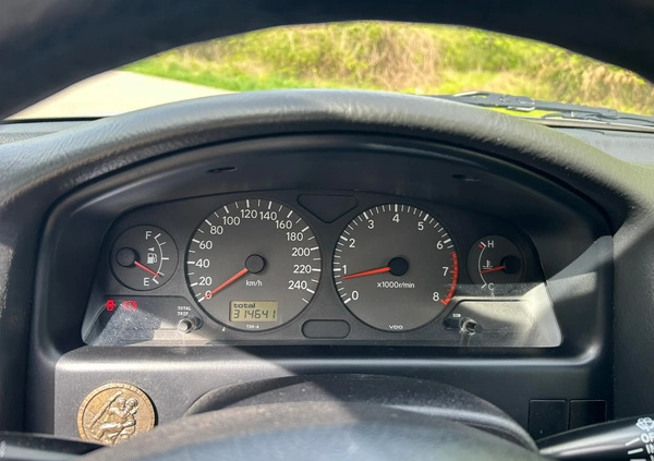 Toyota Avensis cena 5299 przebieg: 314641, rok produkcji 2002 z Białystok małe 326